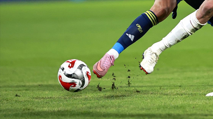 Fenerbahçe, Süper Lig'de yarın sahasında Samsunspor ile karşılaşacak