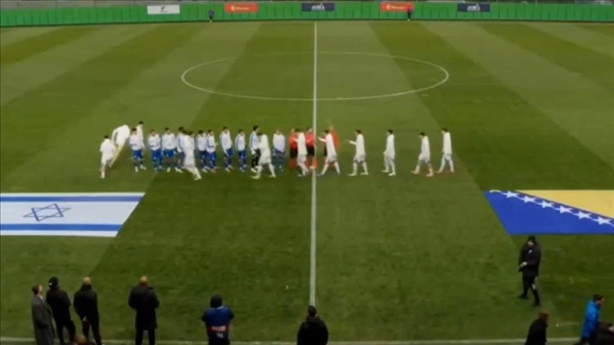 Bosna Hersekli ümit milli futbolcular, İsrailli rakiplerini protesto etti
