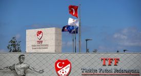 Futbolda yeni sezonda görev yapacak üst klasman hakemleri ve yardımcıları açıklandı